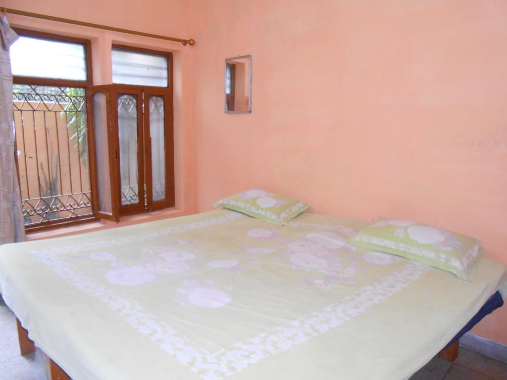 Maruti Guest House Varanasi Camera foto